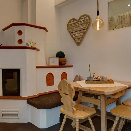 Am Dorfplatz - Adults Only Hotel Sankt Anton am Arlberg